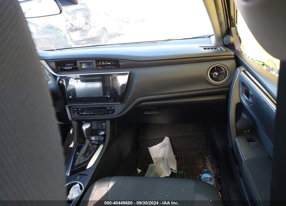 2019 TOYOTA COROLLA LE VIN: 2T1BURHE5KC132696