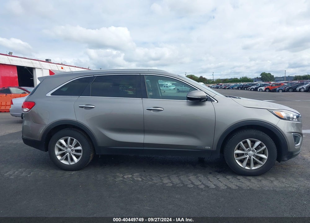 2016 KIA SORENTO 3.3L LX VIN: 5XYPGDA50GG025481