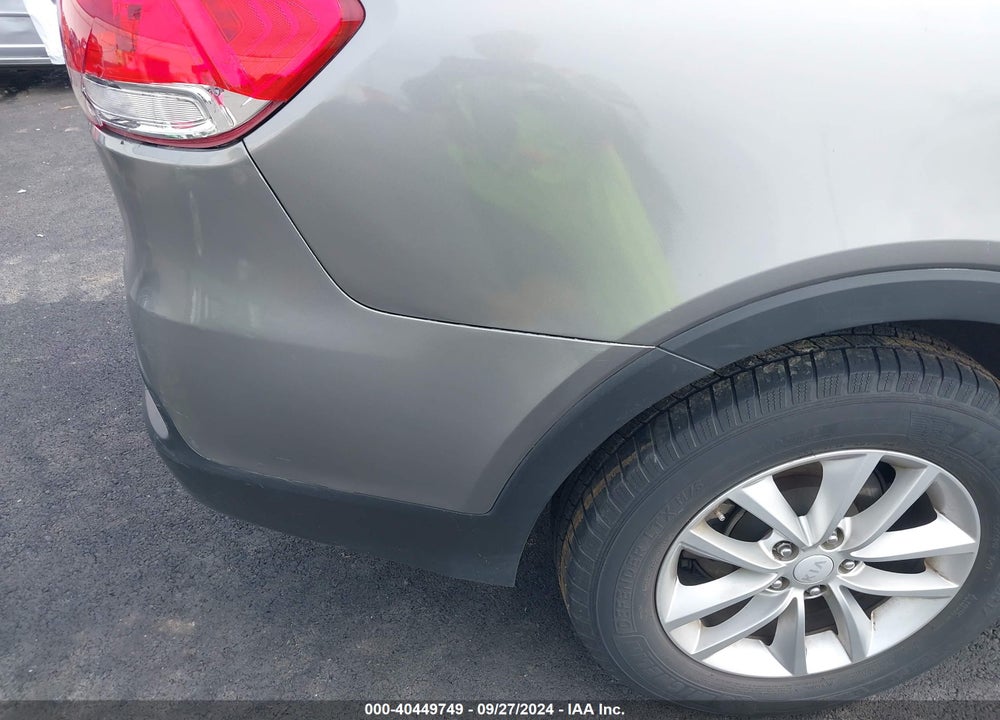 2016 KIA SORENTO 3.3L LX VIN: 5XYPGDA50GG025481