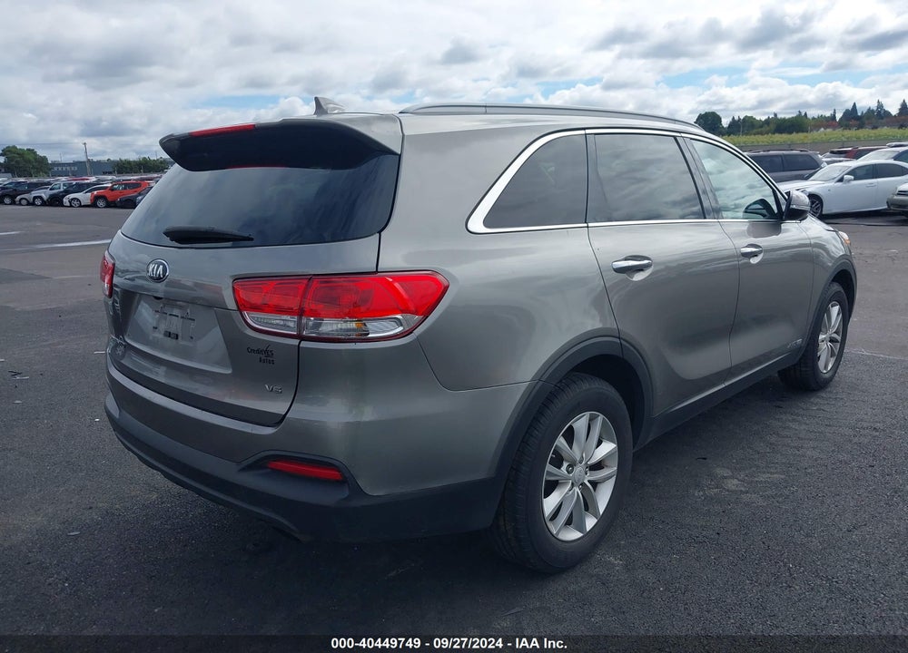 2016 KIA SORENTO 3.3L LX VIN: 5XYPGDA50GG025481