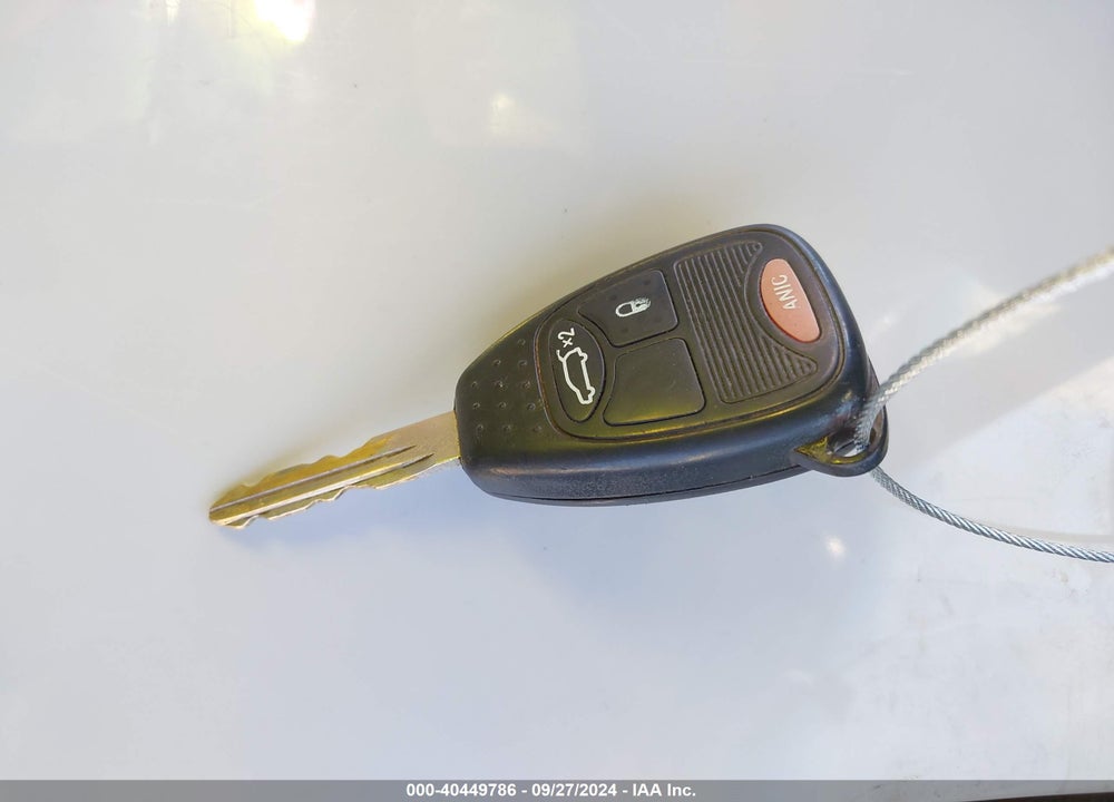 2005 JEEP LIBERTY LIMITED EDITION VIN: 1J4GL58K15W659938