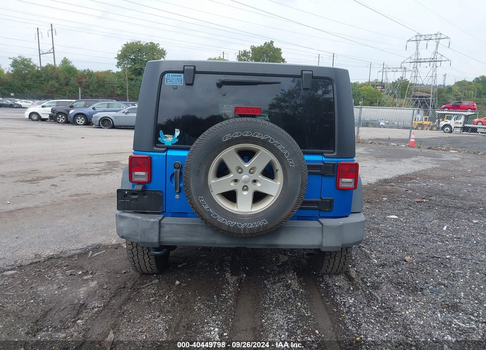 2016 JEEP WRANGLER UNLIMITED SPORT VIN: 1C4BJWDG8GL305187