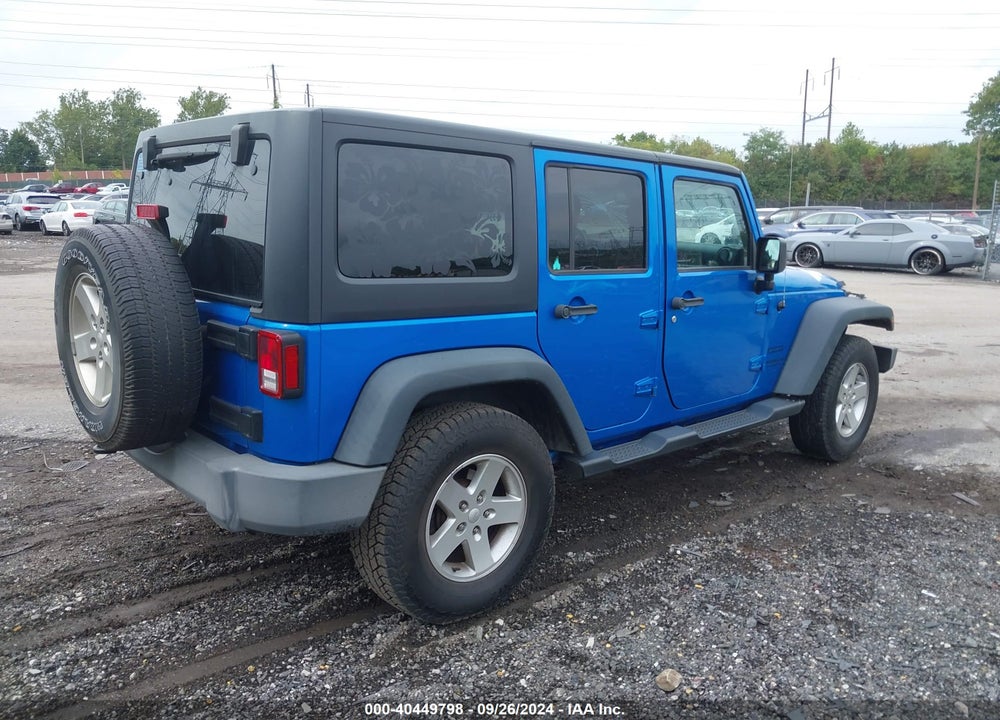 2016 JEEP WRANGLER UNLIMITED SPORT VIN: 1C4BJWDG8GL305187