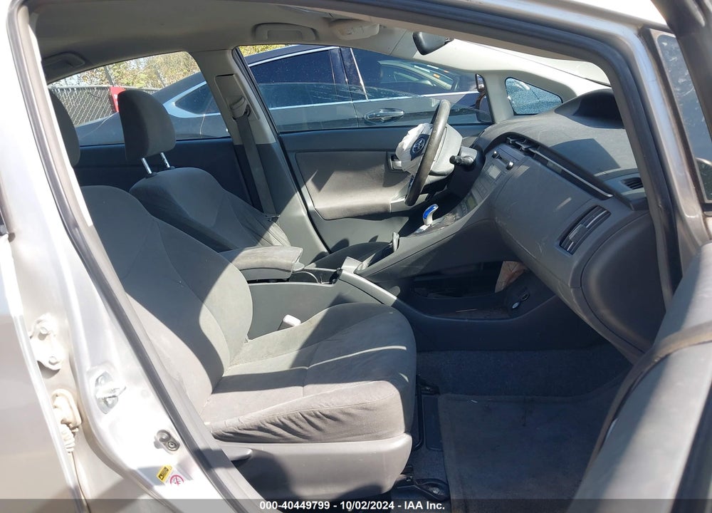 2011 TOYOTA PRIUS TWO VIN: JTDKN3DU8B0259590