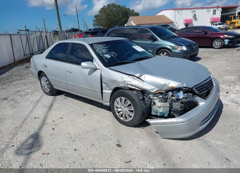 2000 TOYOTA CAMRY LE VIN: 4T1BG22K5YU013776