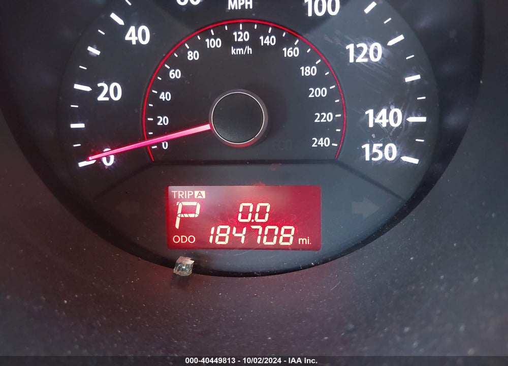 2013 KIA SORENTO LX V6 VIN: 5XYKT4A27DG360180