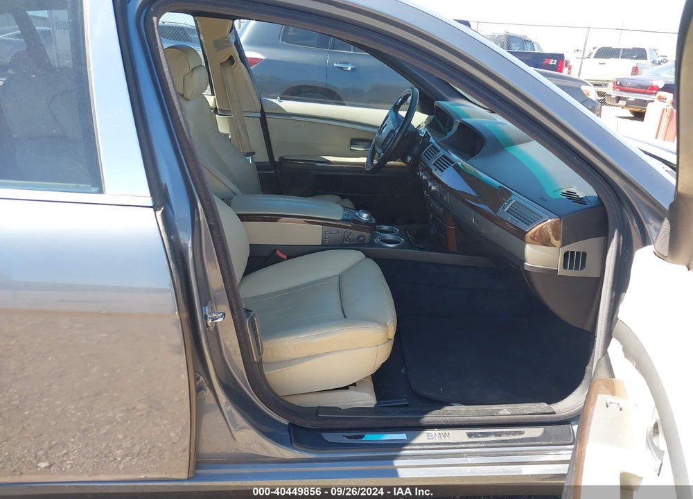 2008 BMW 750LI VIN: WBAHN83558DT80013