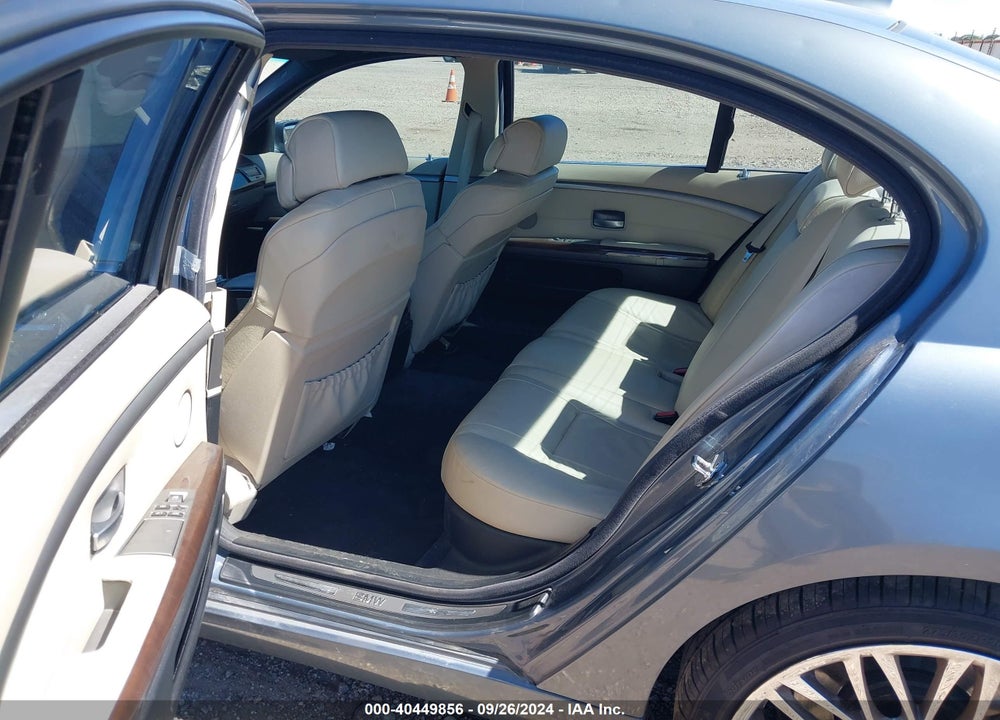 2008 BMW 750LI VIN: WBAHN83558DT80013
