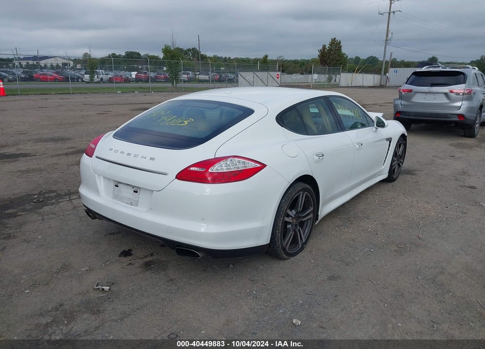 2013 PORSCHE PANAMERA 4 VIN: WP0AA2A71DL014325