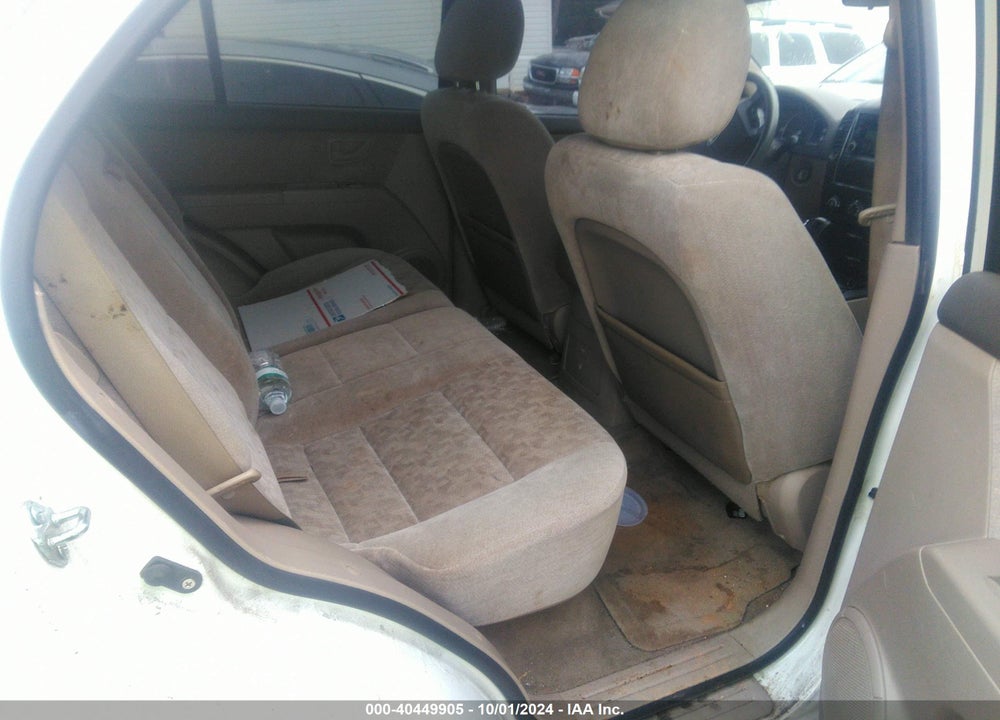 2008 KIA SORENTO LX VIN: KNDJD735985819113