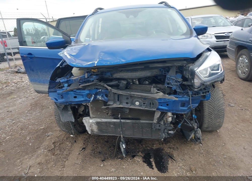 2019 FORD ESCAPE SEL VIN: 1FMCU9HD1KUA53195