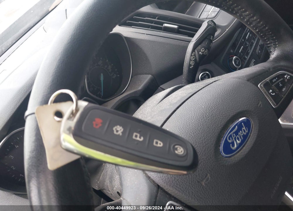 2019 FORD ESCAPE SEL VIN: 1FMCU9HD1KUA53195