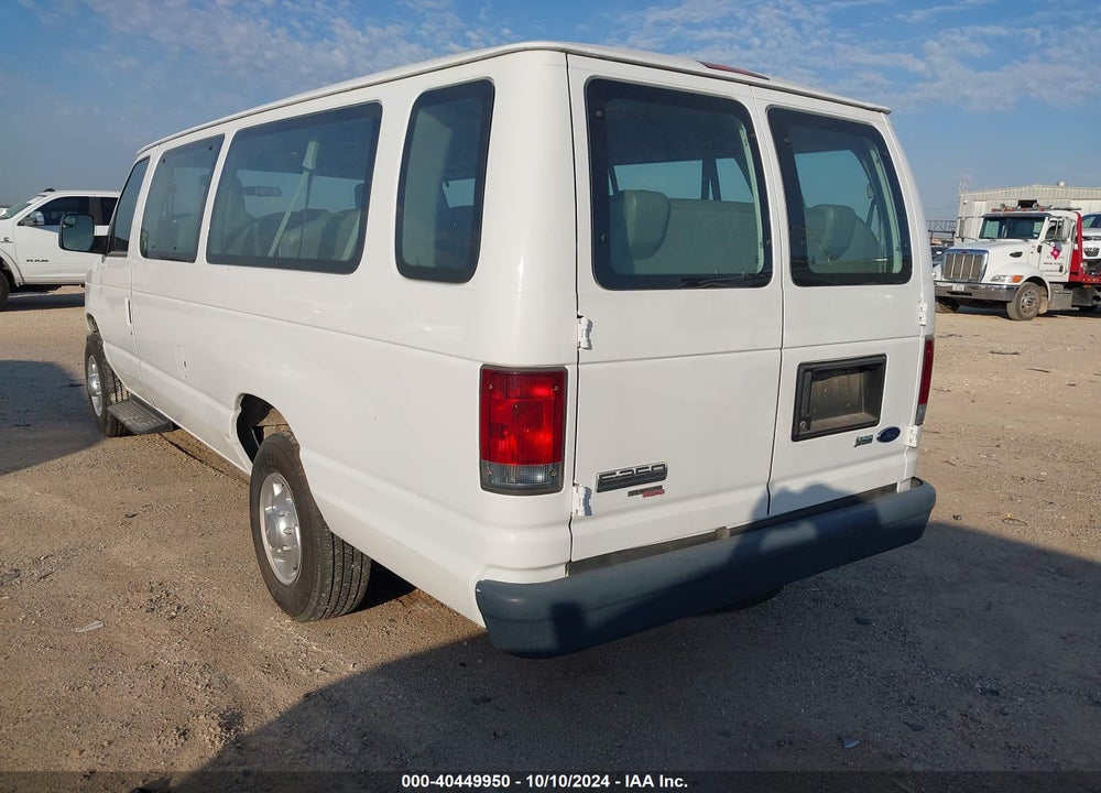 2011 FORD E-350 SUPER DUTY XL VIN: 1FBSS3BL1BDA04067