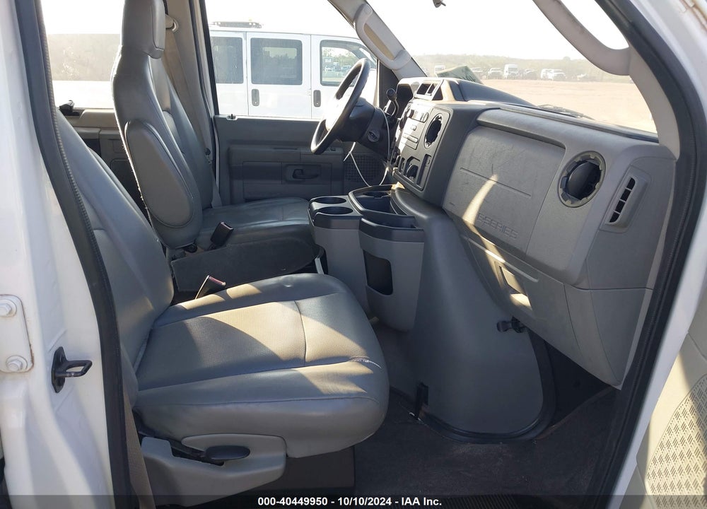 2011 FORD E-350 SUPER DUTY XL VIN: 1FBSS3BL1BDA04067
