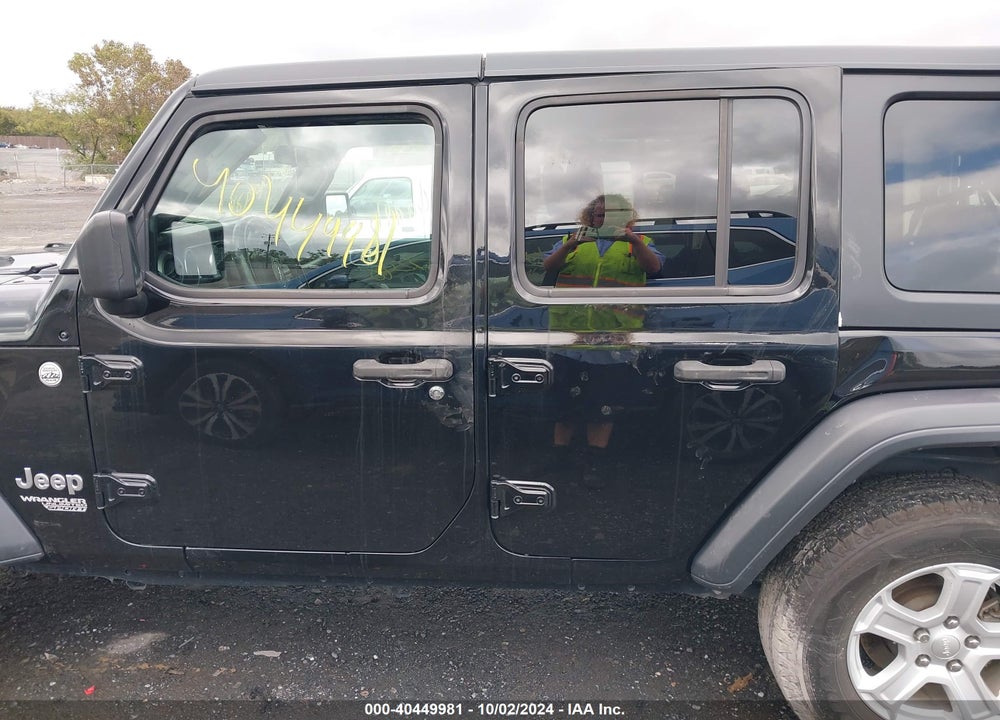 2019 JEEP WRANGLER UNLIMITED SPORT S 4X4 VIN: 1C4HJXDG3KW627467