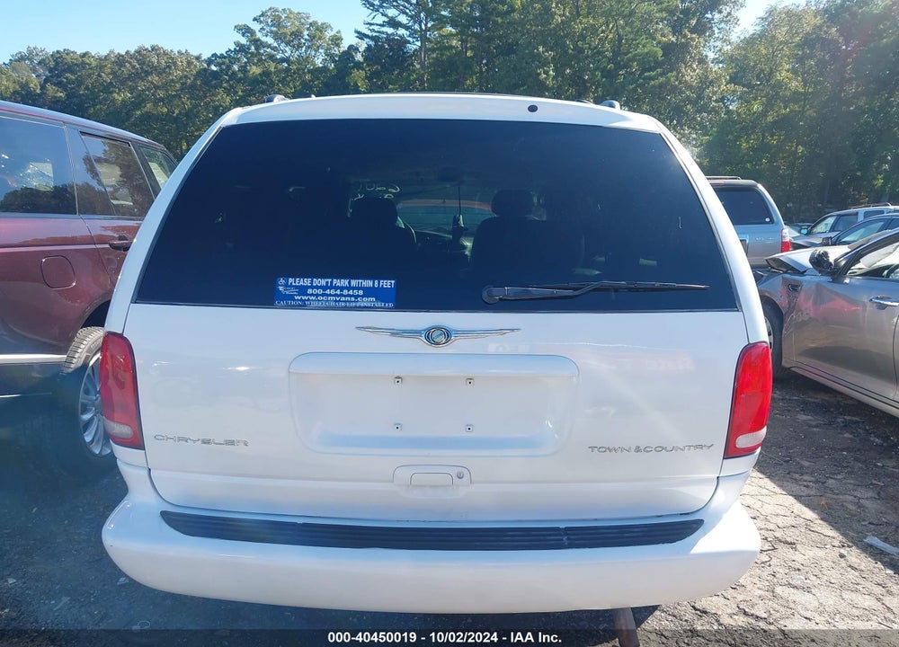 2000 CHRYSLER TOWN & COUNTRY LIMITED VIN: 1C4GP64L2YB536207