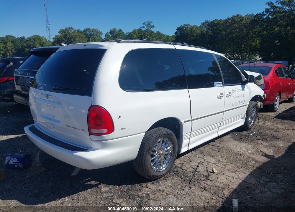 2000 CHRYSLER TOWN & COUNTRY LIMITED VIN: 1C4GP64L2YB536207