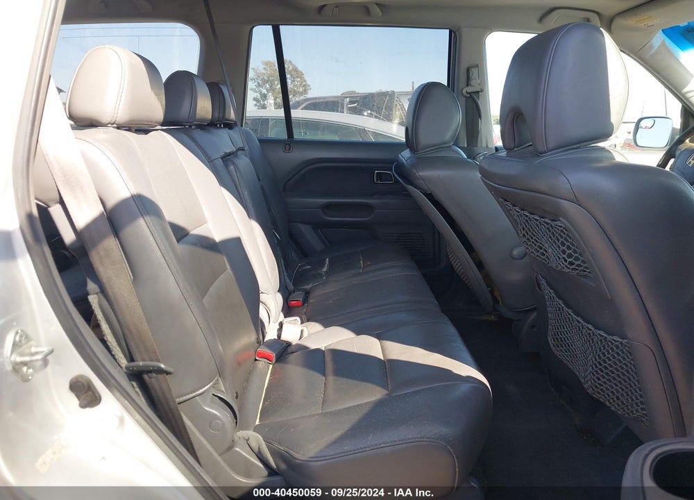 2008 HONDA PILOT EX-L VIN: 5FNYF187X8B056002