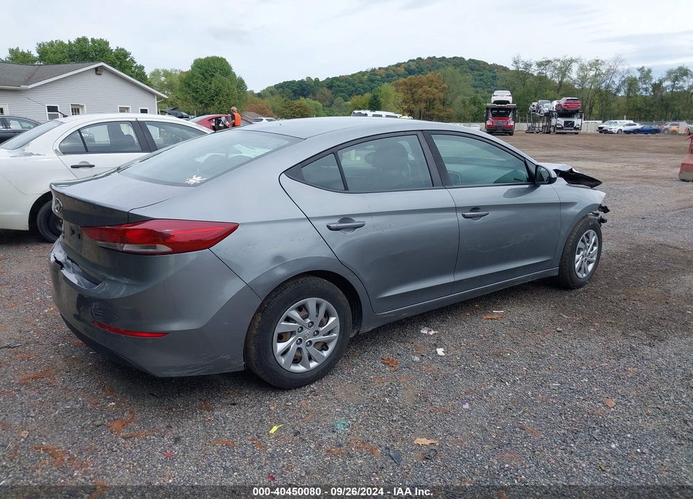 2018 HYUNDAI ELANTRA SE VIN: KMHD74LF8JU523552