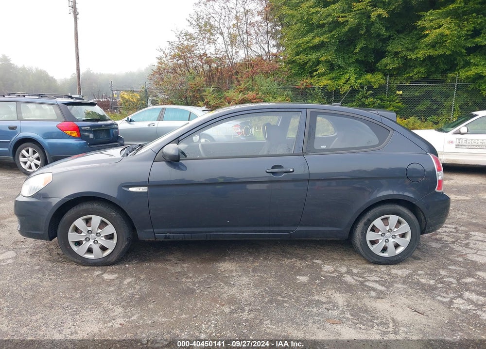 2011 HYUNDAI ACCENT GS VIN: KMHCM3AC0BU187193
