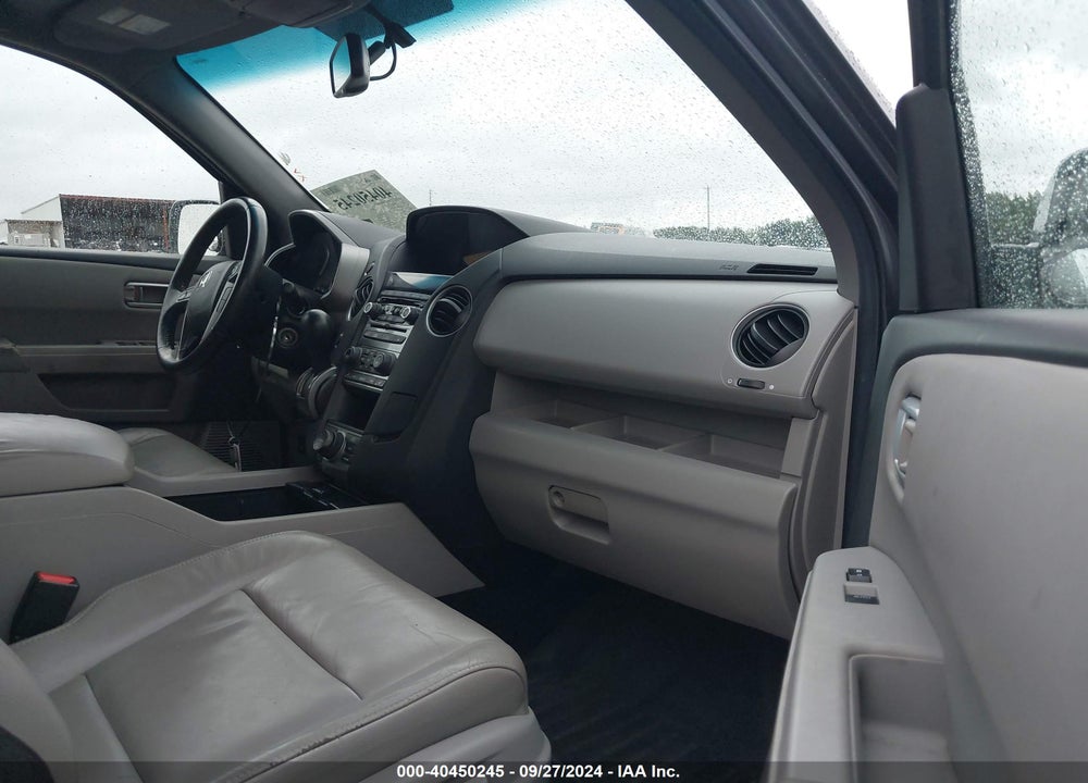 2012 HONDA PILOT TOURING VIN: 5FNYF4H92CB072268