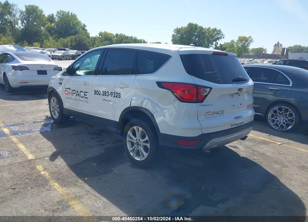 2019 FORD ESCAPE SE VIN: 1FMCU0GD5KUB58559