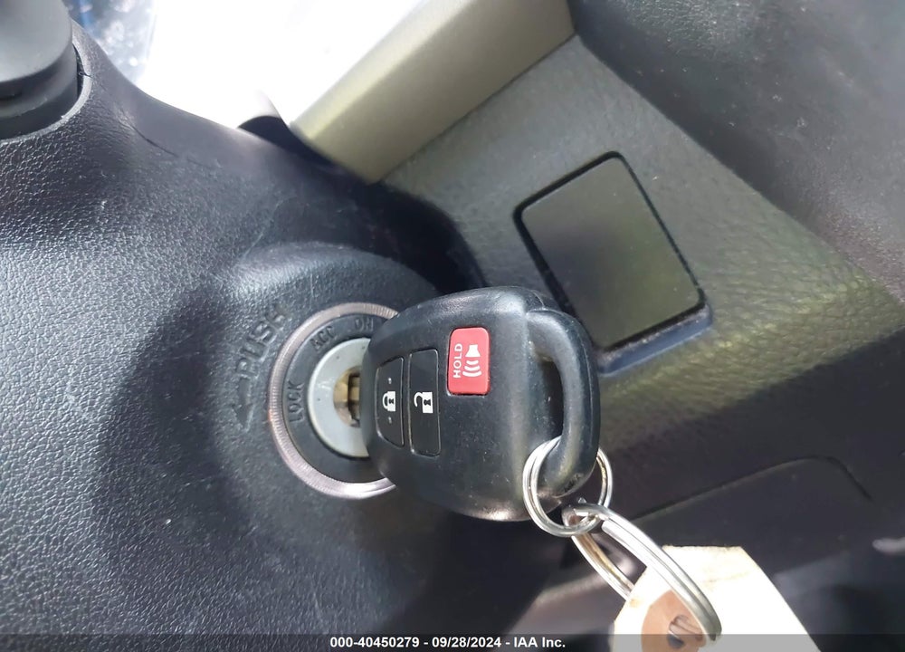 2018 TOYOTA RAV4 LE VIN: 2T3ZFREV5JW451999