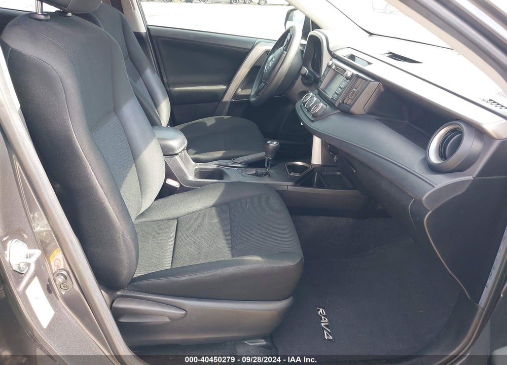 2018 TOYOTA RAV4 LE VIN: 2T3ZFREV5JW451999