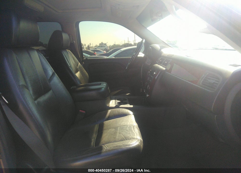 2007 CHEVROLET SUBURBAN 1500 LT VIN: 3GNFC16067G178586