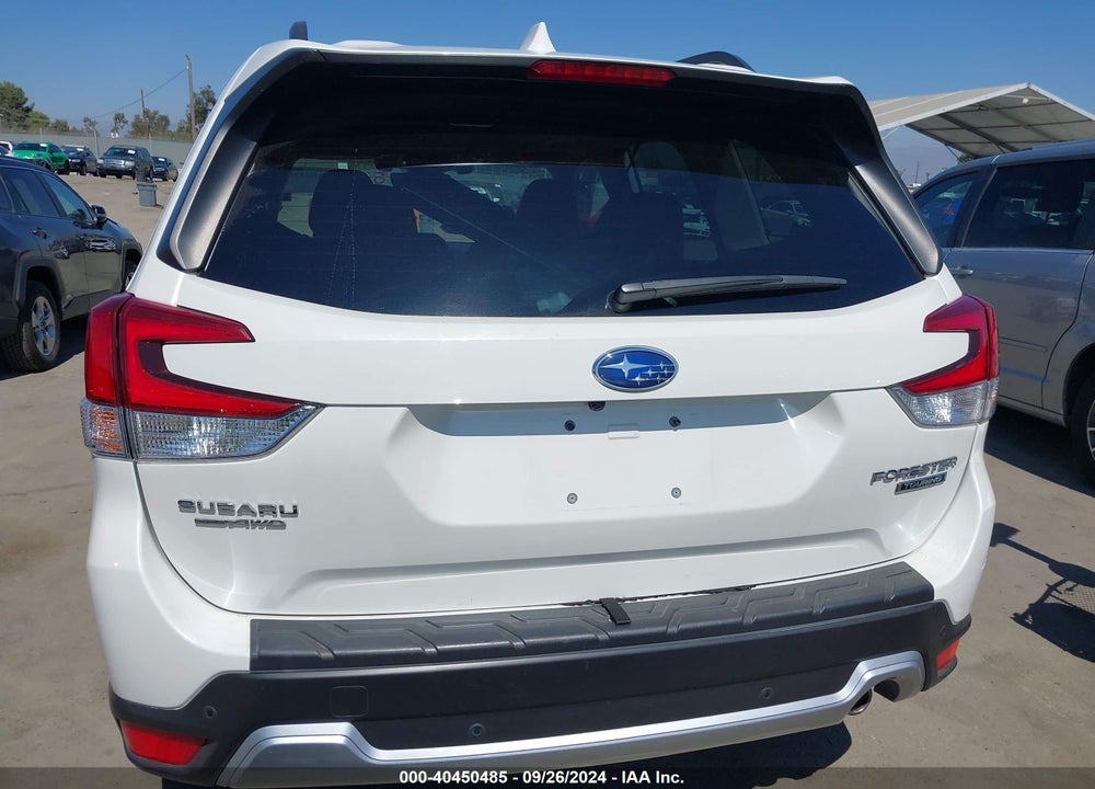 2021 SUBARU FORESTER TOURING VIN: JF2SKAXC7MH565637