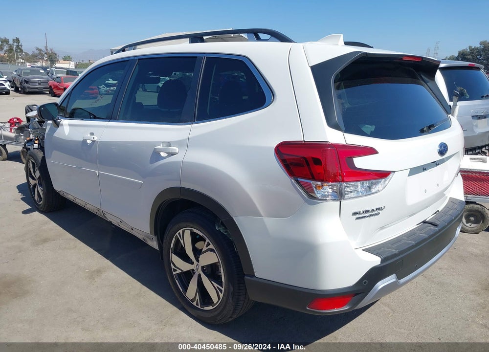 2021 SUBARU FORESTER TOURING VIN: JF2SKAXC7MH565637