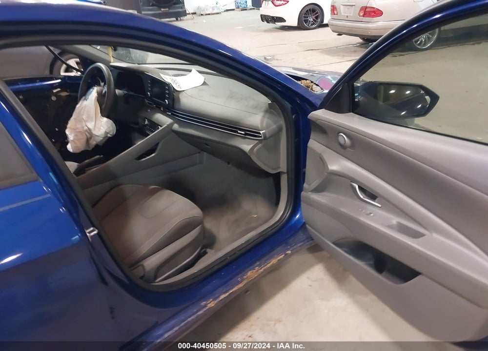 2023 HYUNDAI ELANTRA SEL VIN: KMHLM4AG8PU372561