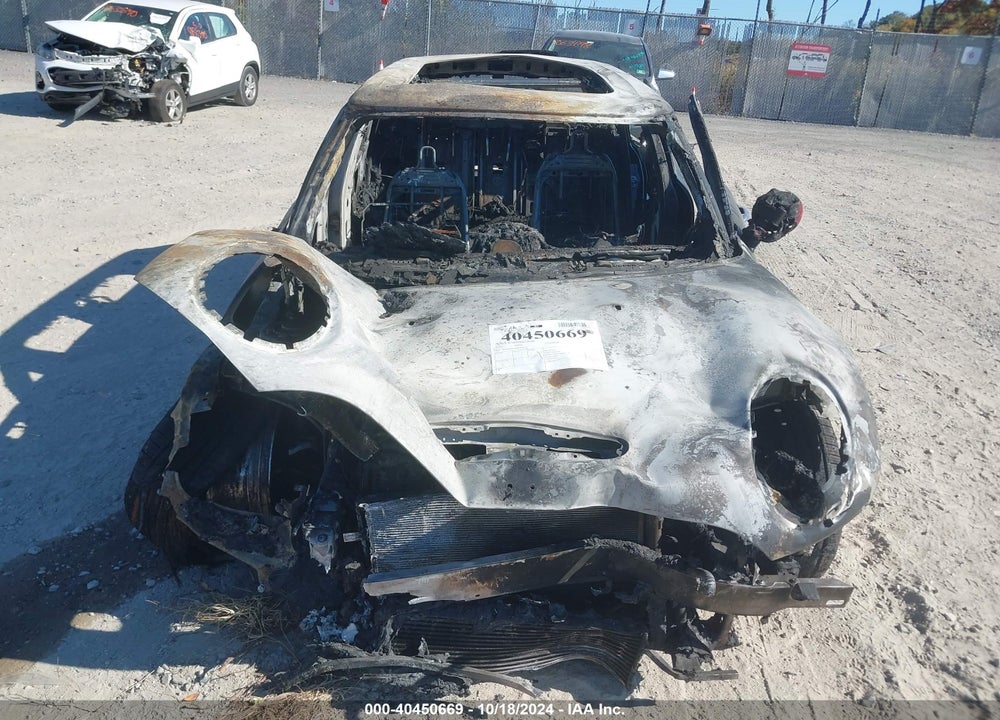 2022 MINI COOPER VIN: WMWJZ9C08N2P68232