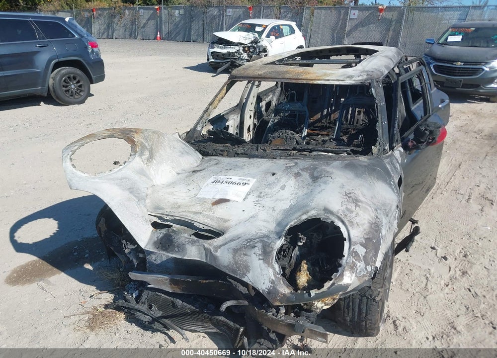 2022 MINI COOPER VIN: WMWJZ9C08N2P68232