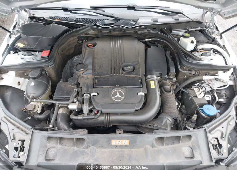 2013 MERCEDES-BENZ C 250 LUXURY/SPORT VIN: WDDGF4HB7DA835254