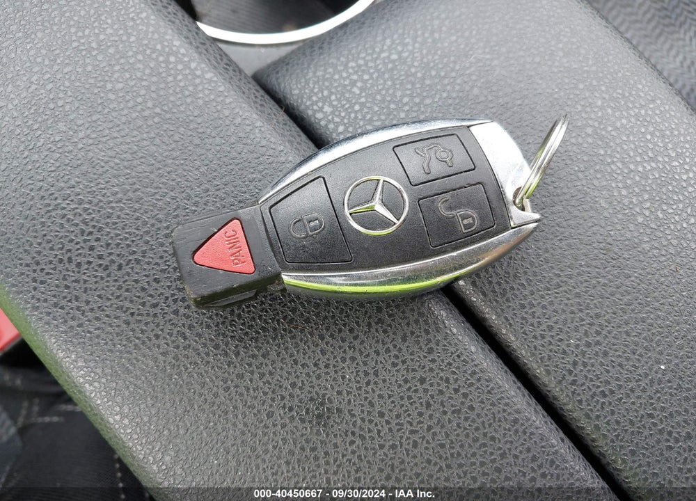 2013 MERCEDES-BENZ C 250 LUXURY/SPORT VIN: WDDGF4HB7DA835254