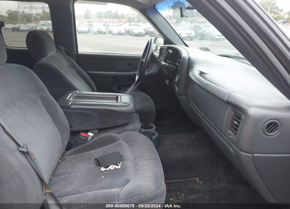 2001 CHEVROLET SILVERADO 1500 LS VIN: 2GCEK19V511151863