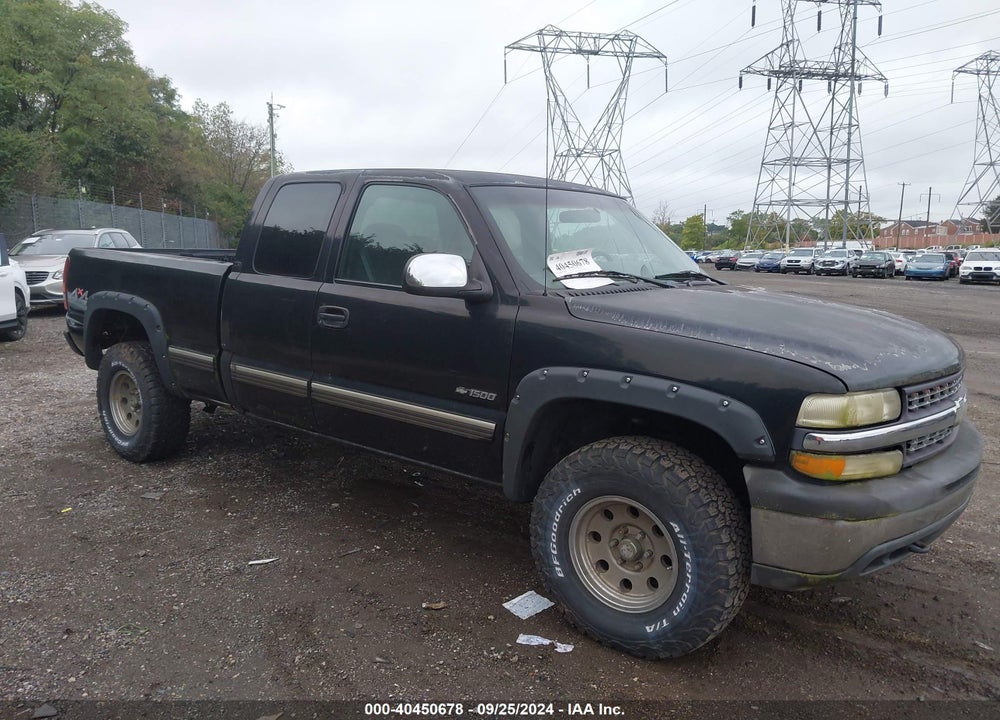 2001 CHEVROLET SILVERADO 1500 LS VIN: 2GCEK19V511151863