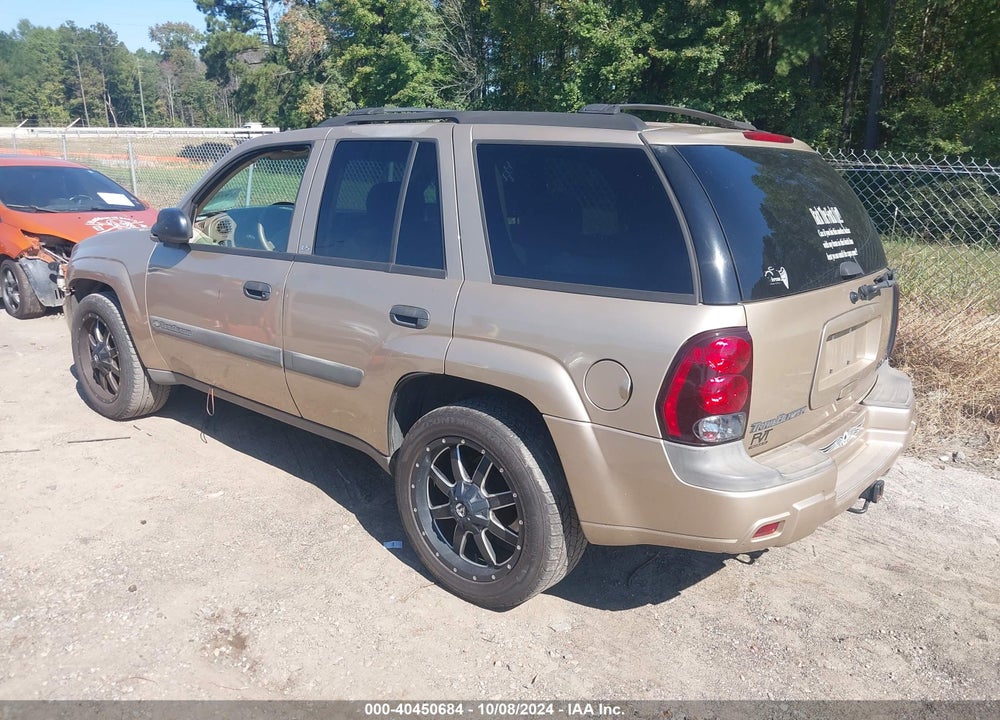 2004 CHEVROLET TRAILBLAZER LS VIN: 1GNDT13S242311152