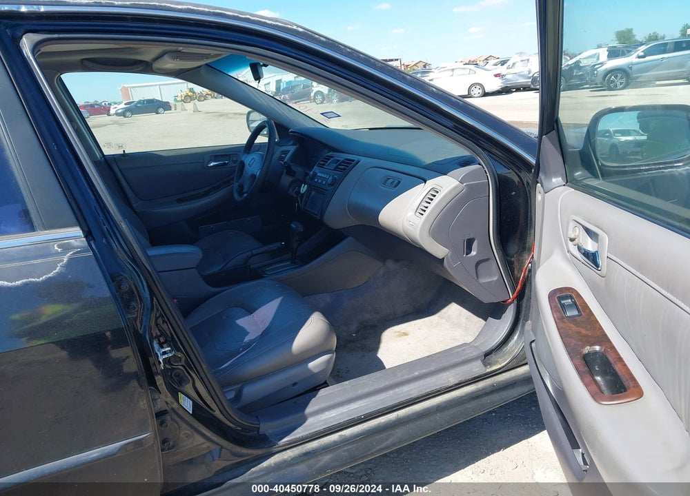 2002 HONDA ACCORD 2.3 EX/2.3 SE VIN: 1HGCG66862A090911