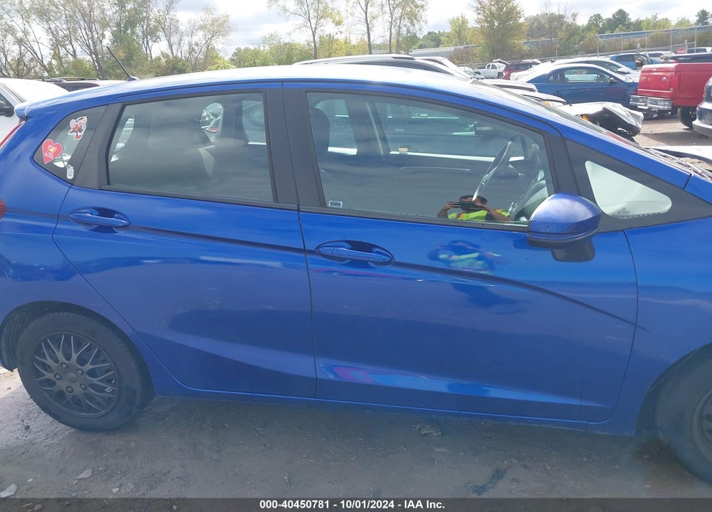 2015 HONDA FIT LX VIN: 3HGGK5H5XFM770803