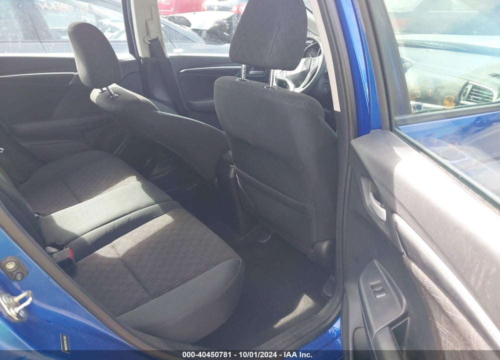 2015 HONDA FIT LX VIN: 3HGGK5H5XFM770803