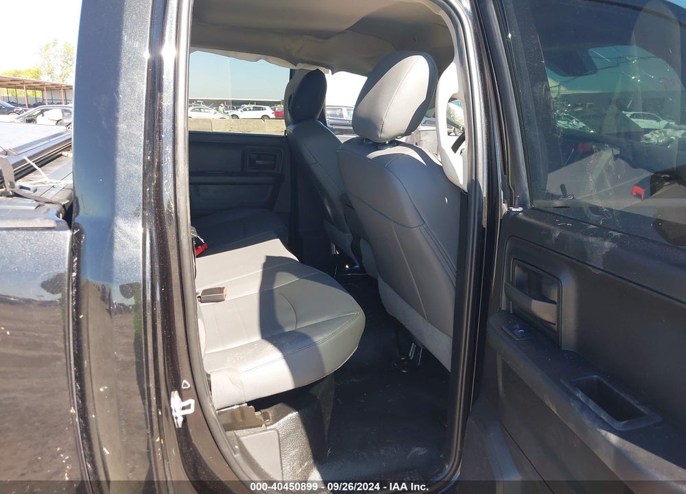 2019 RAM 1500 CLASSIC TRADESMAN QUAD CAB 4X2 6'4 BOX VIN: 1C6RR6FG5KS574323