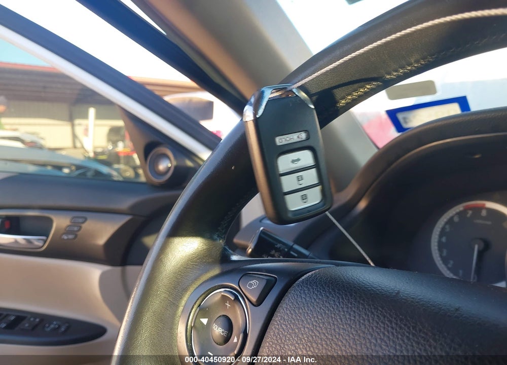 2013 HONDA ACCORD EX-L V-6 VIN: 1HGCR3F85DA001776