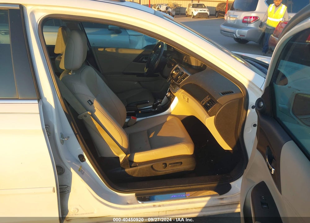 2013 HONDA ACCORD EX-L V-6 VIN: 1HGCR3F85DA001776