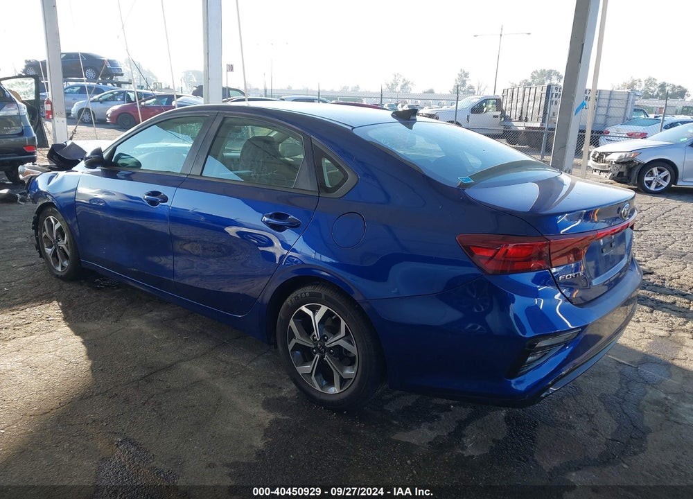 2019 KIA FORTE LXS VIN: 3KPF24AD1KE095112