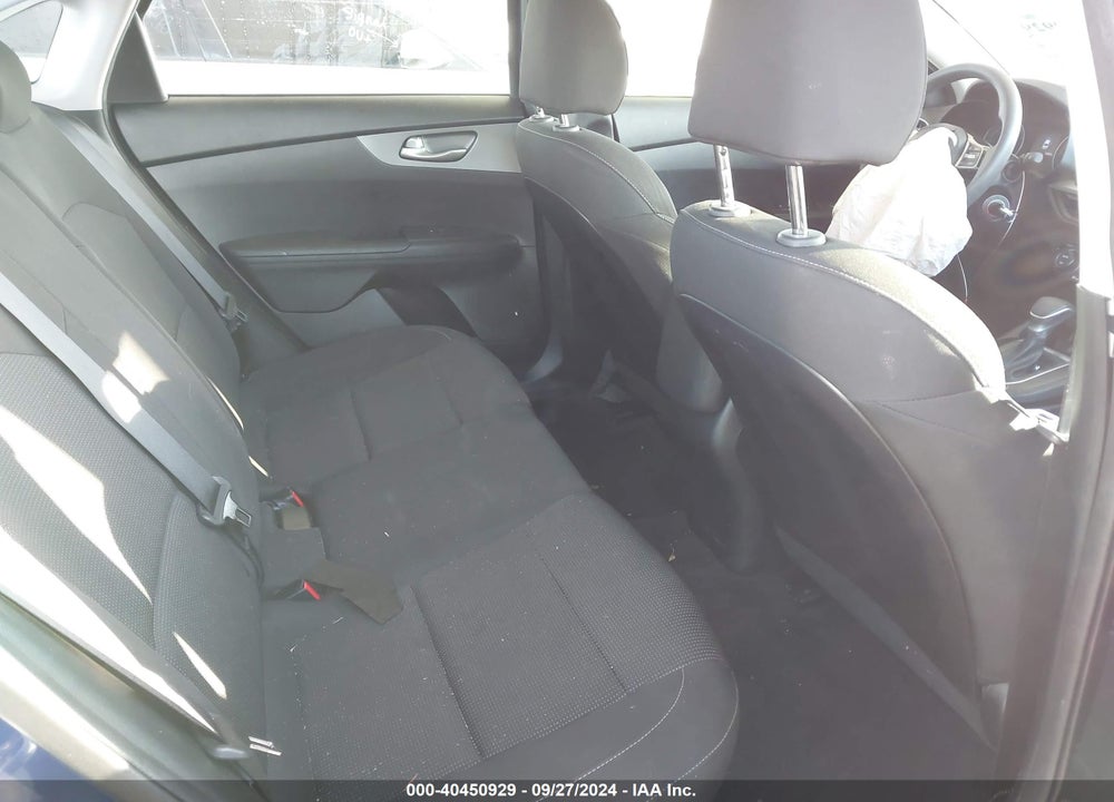 2019 KIA FORTE LXS VIN: 3KPF24AD1KE095112
