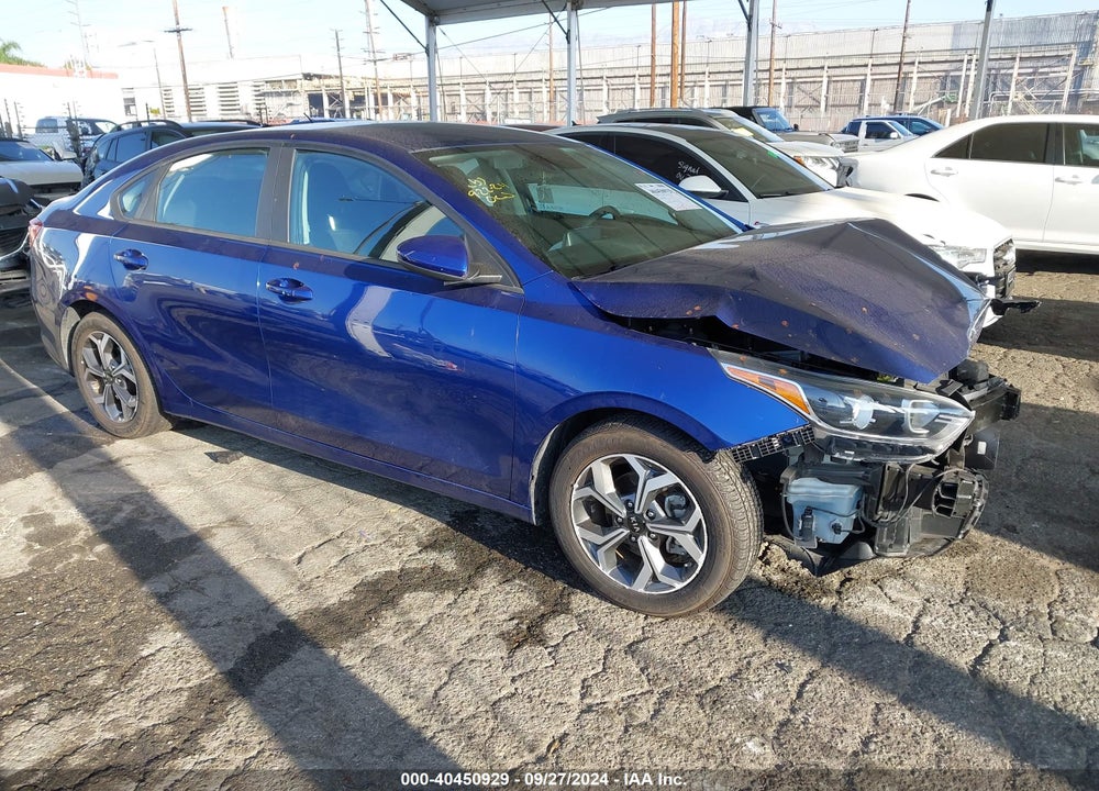 2019 KIA FORTE LXS VIN: 3KPF24AD1KE095112