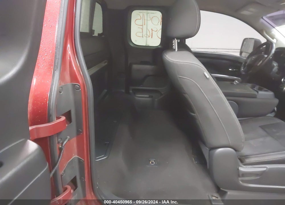 2017 NISSAN TITAN SV VIN: 1N6AA1C82HN553401