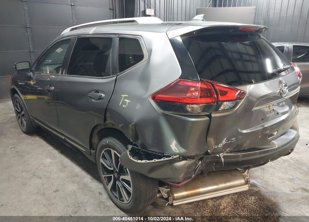 2018 NISSAN ROGUE SL VIN: JN8AT2MV9JW341414